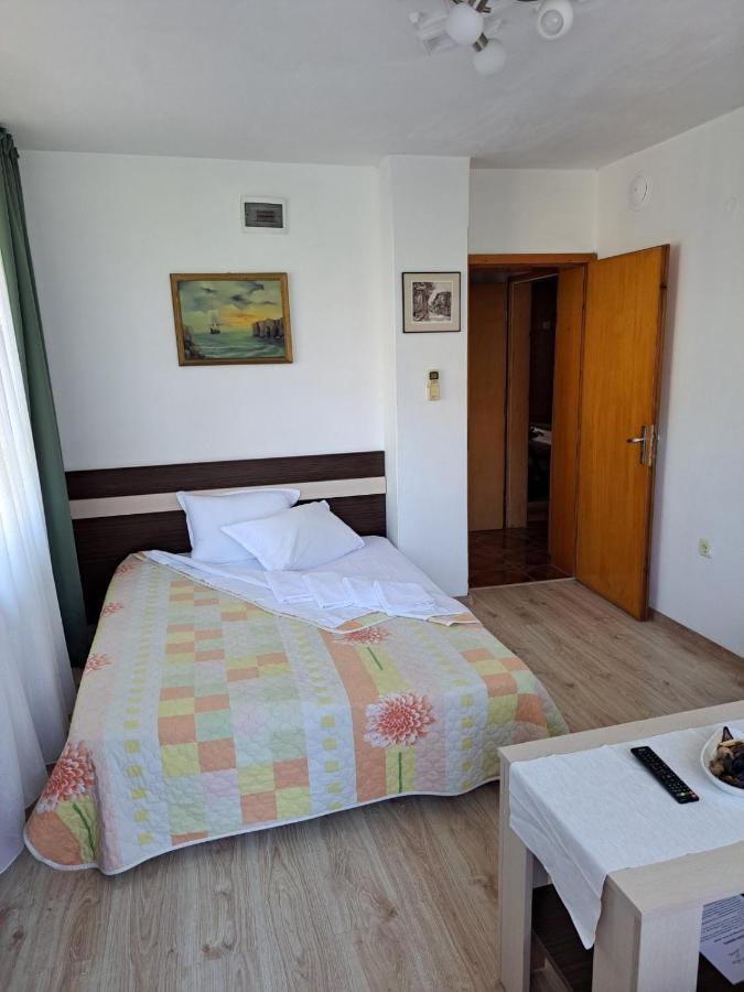 Guest House Liliya Sozopol Exterior foto