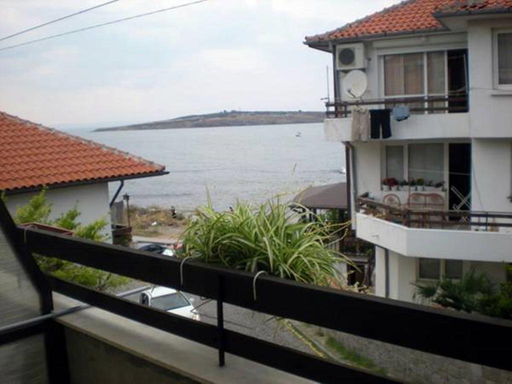 Guest House Liliya Sozopol Exterior foto